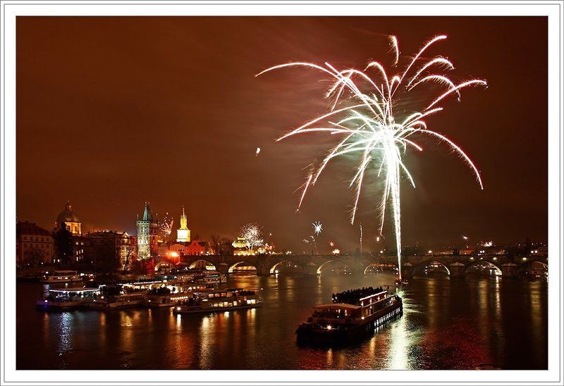 прага, фейерверк, лилия Пражская Фиеста_2photo preview
