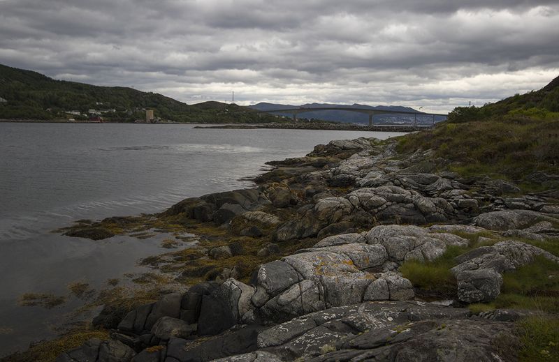 норвегия С видом на мостphoto preview