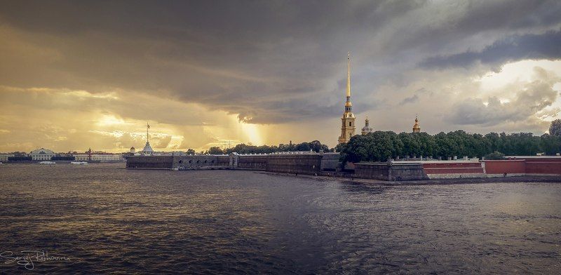 питер, санкт-петербург, петропавловка, гроза, дождь, нева, река, рехов, сергейрехов, rekhov, sergejrekhov Грозовой фронт в Петербургеphoto preview