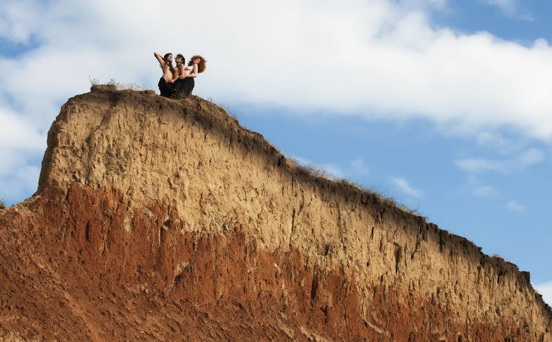 Ню Триоphoto preview