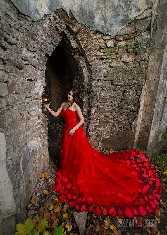 Платье, готика, фонарь photo preview