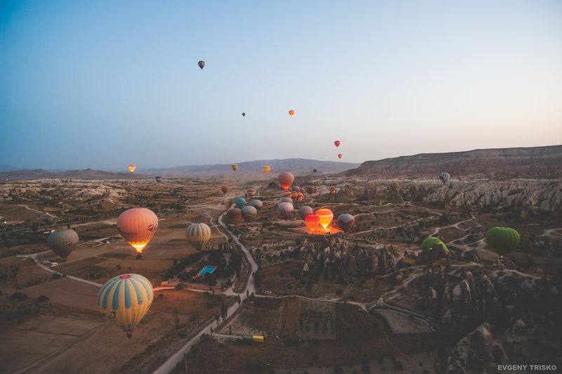 каппадокия, турция, воздушные шары, пейзаж, полёт, горы, долина, ущелье Каппадокияphoto preview