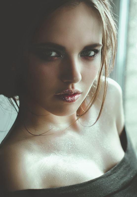 pretty, girl, portrait, soft, light, silver, makeup Keep breathingphoto preview