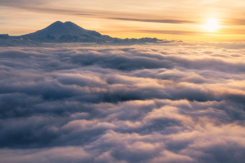 Эльбрус с плато Канжол, Кабардино-Балкарияphoto preview