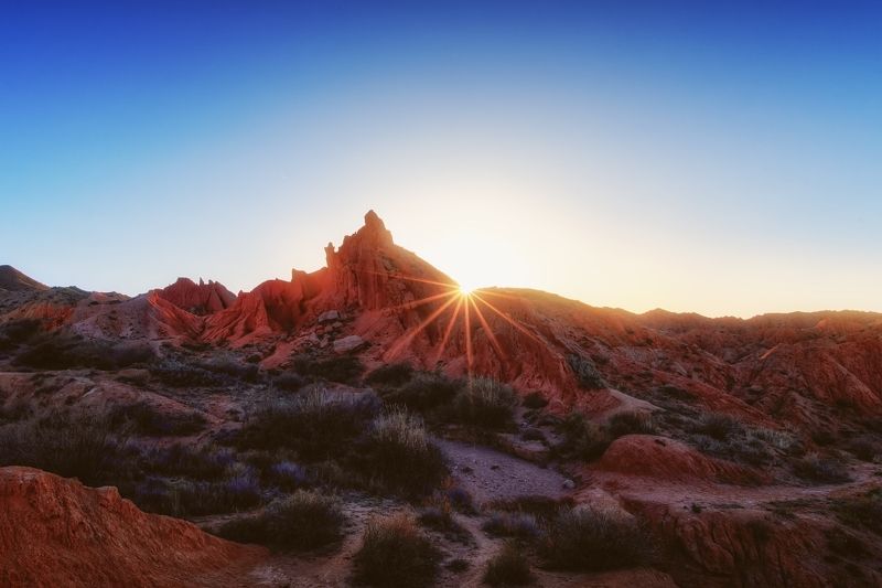 киргизия, долине, сказок Последние лучи солнца в Долине сказок / Киргизияphoto preview