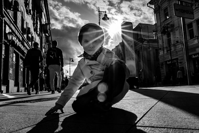 #photobydmitrygorkovets #model #childphotography #streetphotographty #moodyportrait На Мясницкой. photo preview