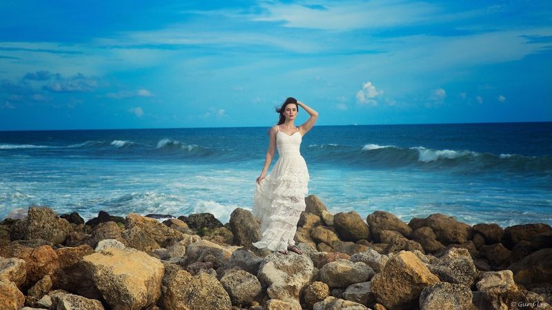 бали пляж море камни девушка отдых Baliphoto preview