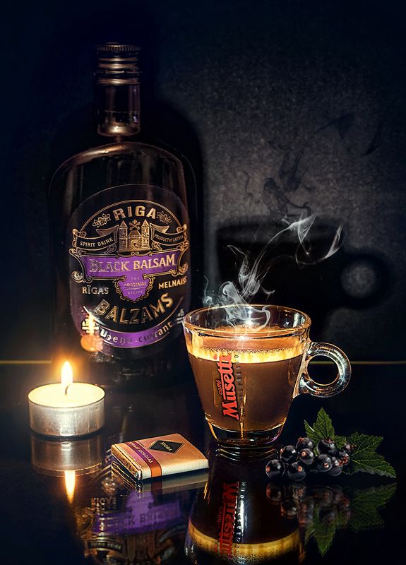 праздник, натюрморт, кофе, бальзам, рижский бальзам, смородина, шоколад, свеча С Праздником!photo preview