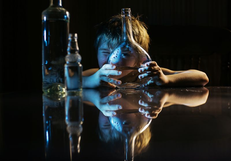 портрет ребенок Хитрый взглядphoto preview