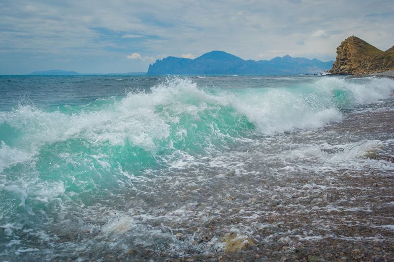 крым ! Галечный пляжphoto preview