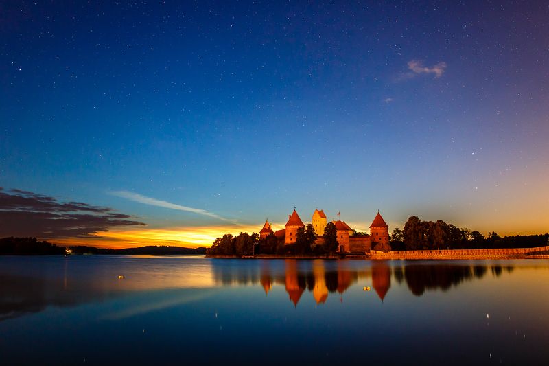 trakai castle, lithuania, sunrise, stars Trakai Castlephoto preview