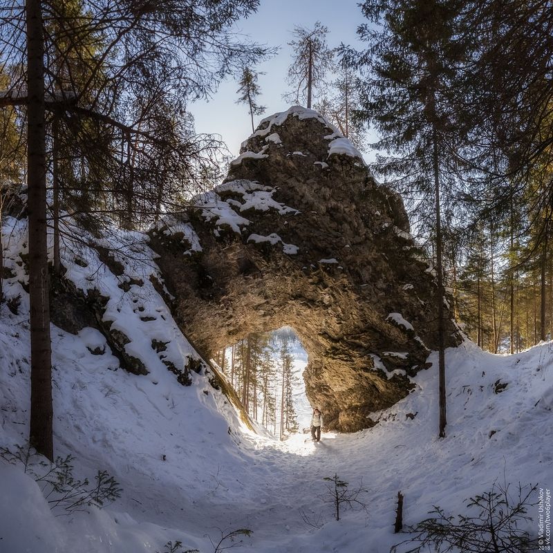 скала, арка, царские ворота, дыроватые ребра, река, чусовая, деревня, усть-койва, пермский край Арка Царские Ворота фото превью