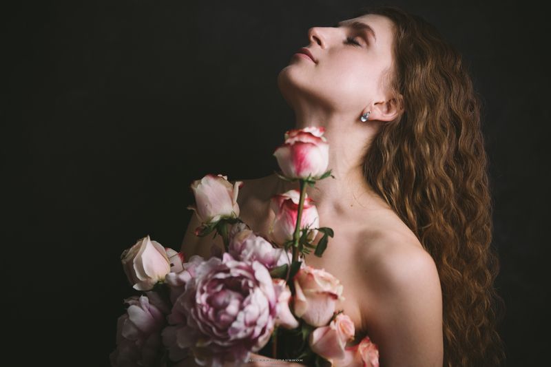 art, body, girl, skin, beauty, flowers, portrait Holy Aromaphoto preview
