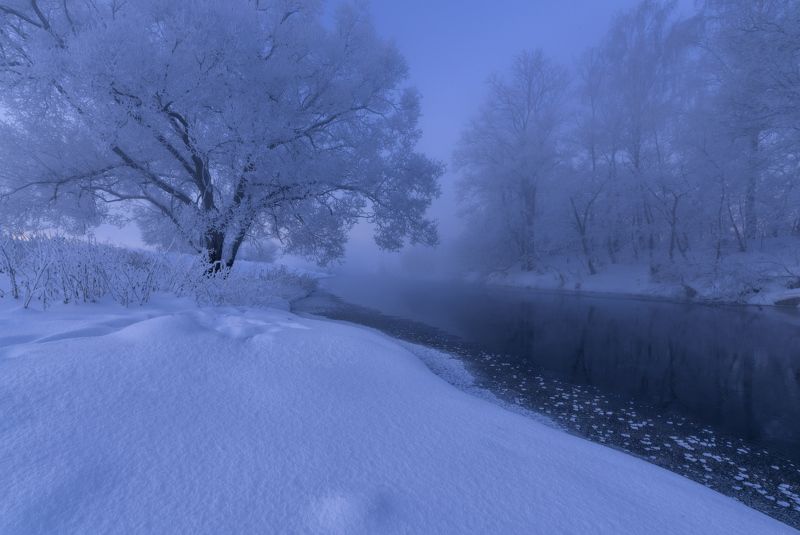 И снег бескрайний.photo preview