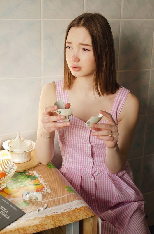 Разбитая кружкаphoto preview