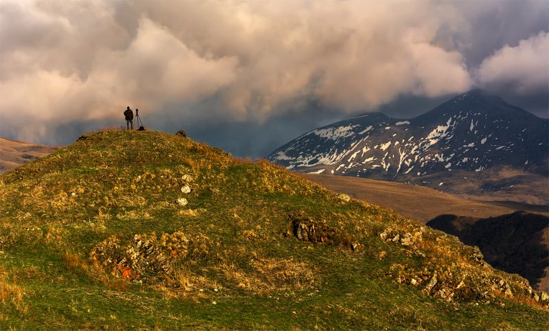 природа, пейзаж, кавказ, горы, весна, вечер, панорама, закат, солнце, небо, облака, свет В ожидании света!photo preview