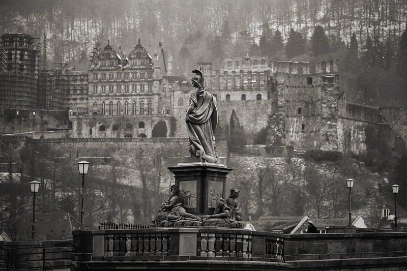 Развалины старого города...photo preview