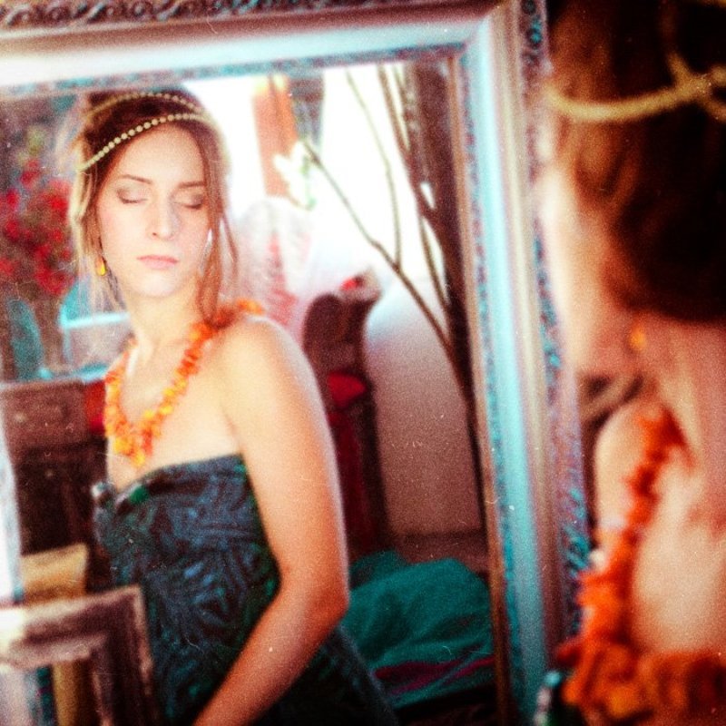 through the looking glassphoto preview