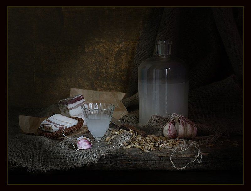 серж, десси ПЕРВАЧОК, ЧЕСНОЧОК И КУСОЧЕК САЛА...photo preview