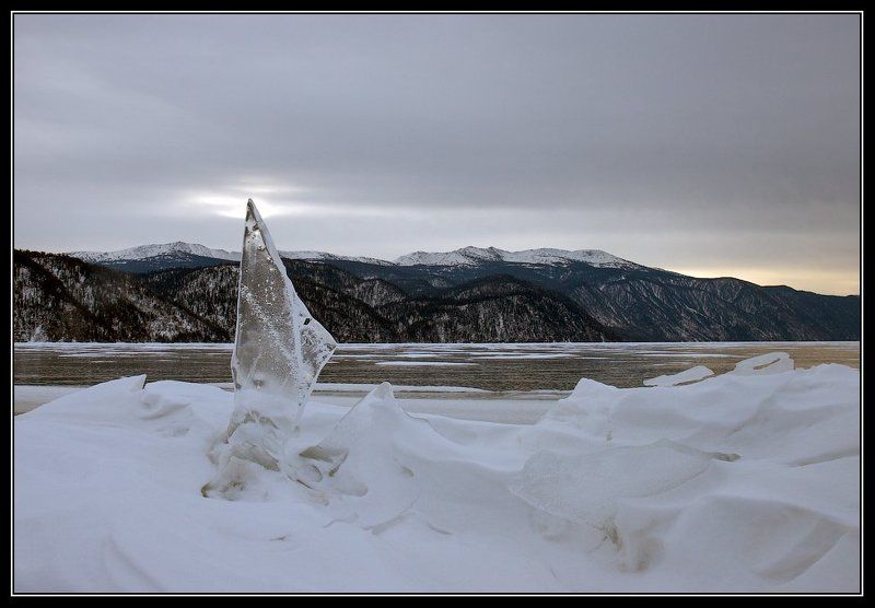 алтай, телецкое, озеро, лед Парус зимний.photo preview