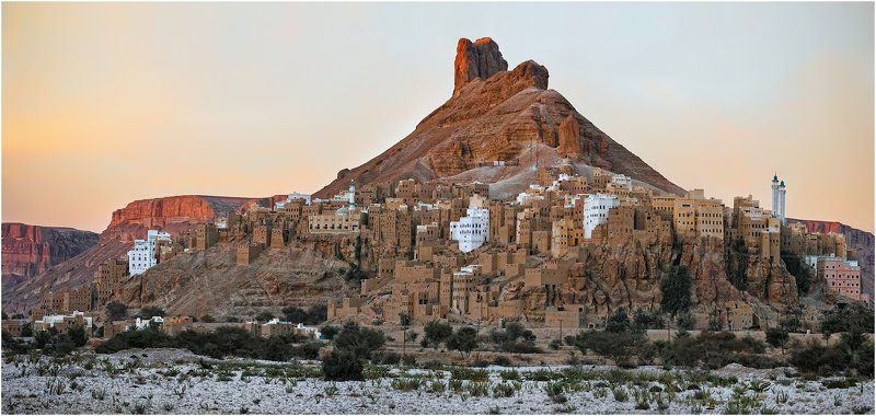 деревня ал-хаджар (провинция хадрамаут), йемен ***photo preview