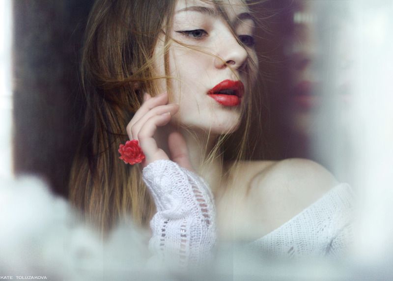 портрет,девушка,автопортрет,ветер,нежность,губы ...photo preview