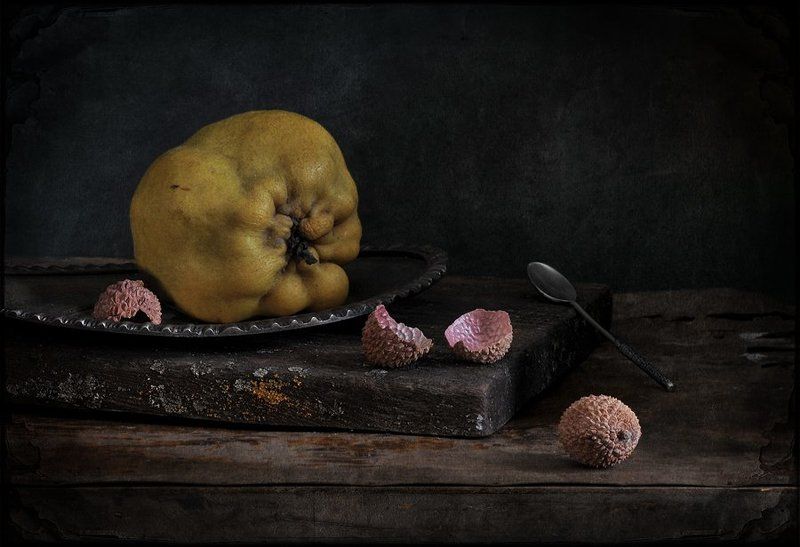 натюрморт С айвой и личиphoto preview