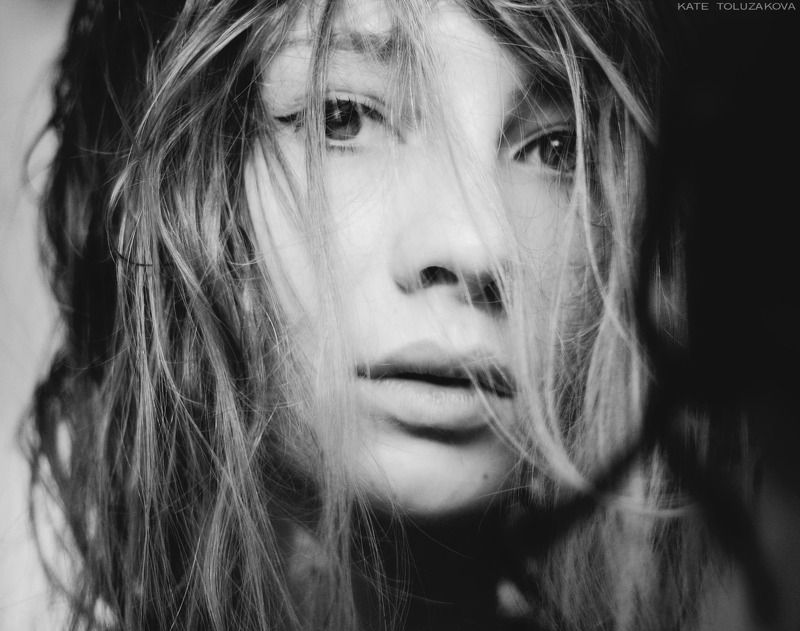 автопортрет,девушка,волосы,локоны,нежность,загадочность,self-portrait, girl, hairs, curls, tenderness, inscrutability, Katerinphoto preview