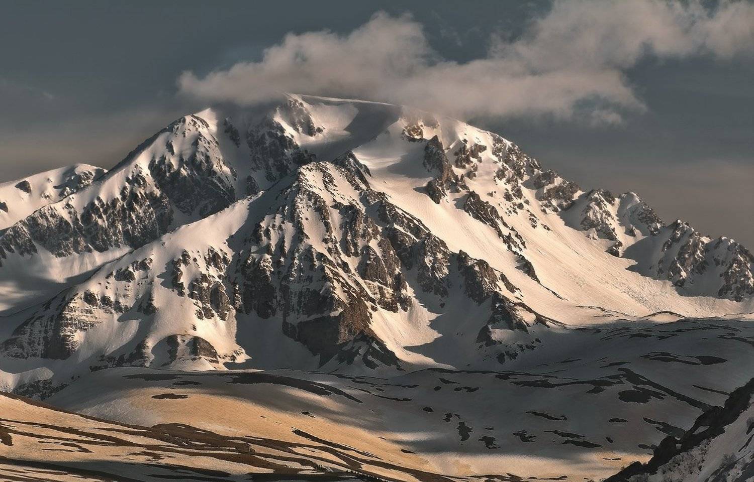 Красавец Оштен ( парит , пыхтит , живет). Автор: Фёдор горы, кавказ, лаго-наки, оштен, Фёдор