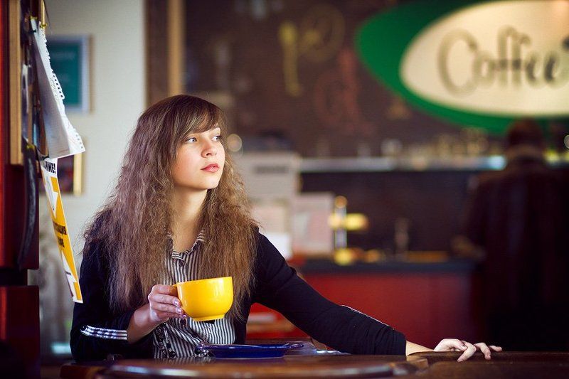 кафе, девушка, портрет Кафеphoto preview