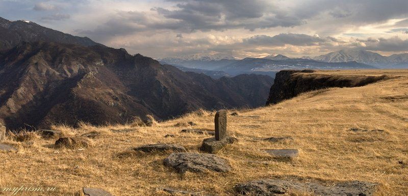 армения, горы, хачкар, камни Древние камниphoto preview