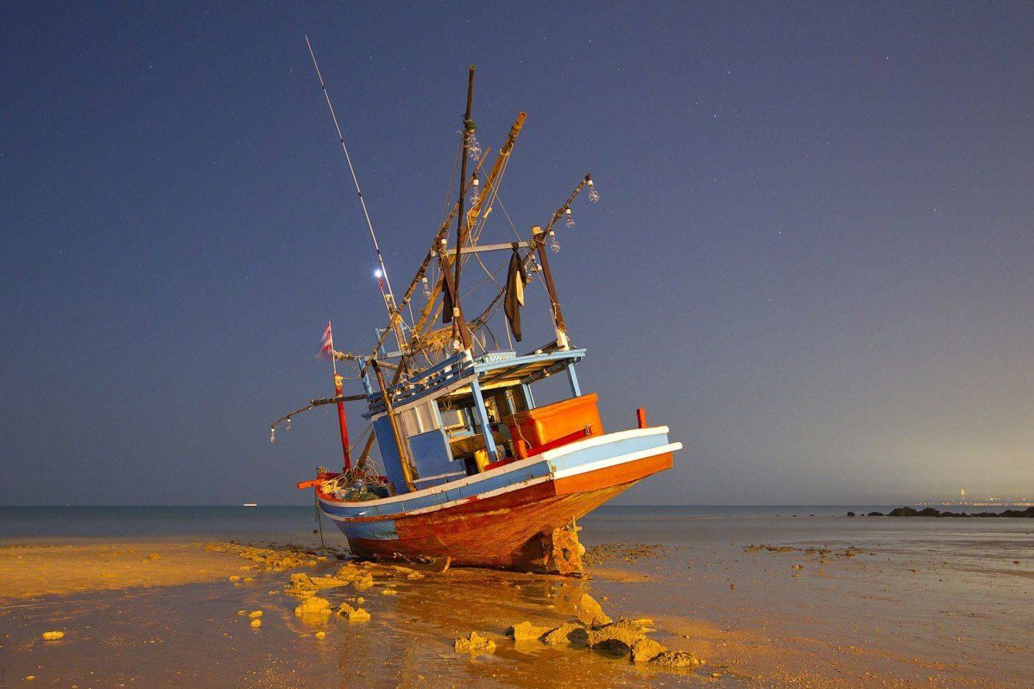 корабель, отлив, таиланд, море, Артем Верхогляд