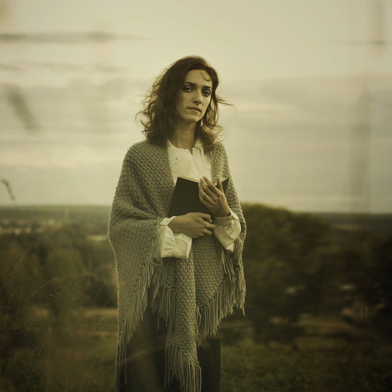 Храню я к людям на безлюдье неразделенную любовь фото превью