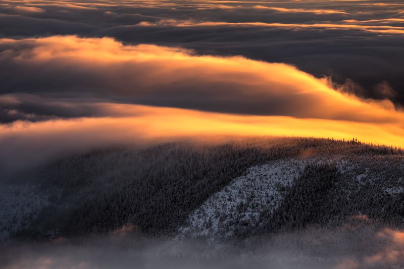 giant, mountains, sunrise, clouds Sunrisephoto preview