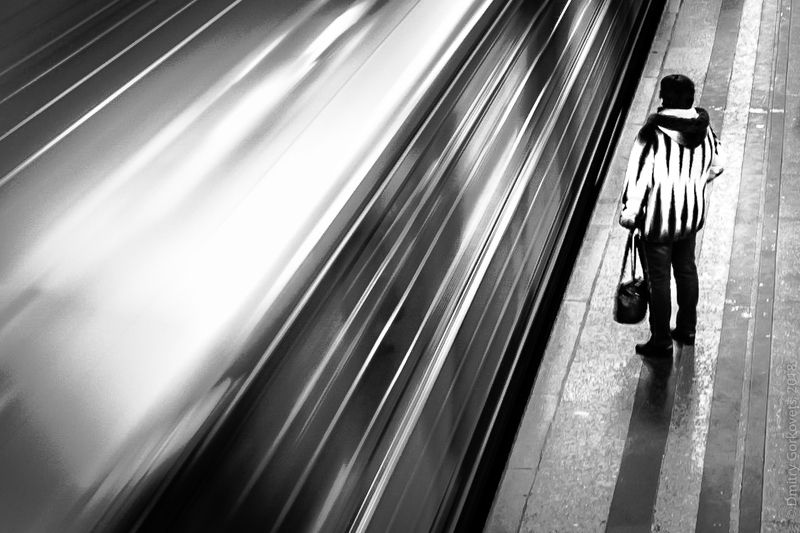 #photobydmitrygorkovets #moscow #moscowsubway Moment. Moscow subwayphoto preview