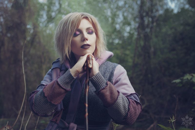 Ведьма, лес, собака, рожок, witch, forest, dog, horn Лесная ведьмочкаphoto preview