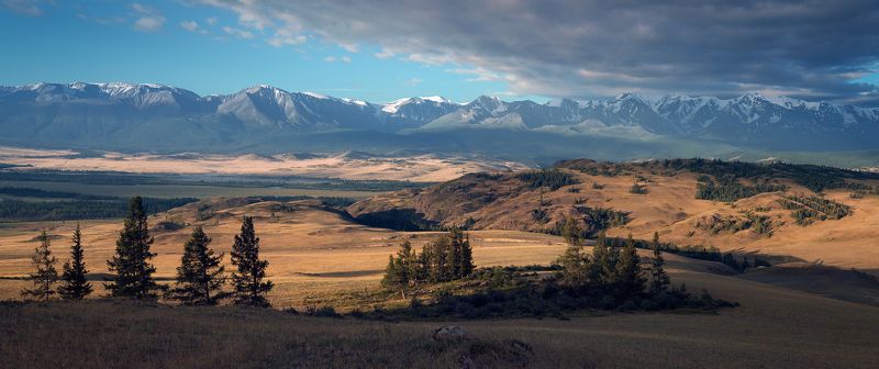 landscape, пейзаж, природа, nature, горы, mounts, mountains, altai, siberia, russia, travel, trip, алтай, сибирь, россия, путешествия, туризм, red, morning, sunrise, early morning, range, big, high, красный, утро, раннее, хребет, большой, высокий, summer Северо-Чуйский хребет на рассвете / Sunrise at the North-Chuya Rangephoto preview