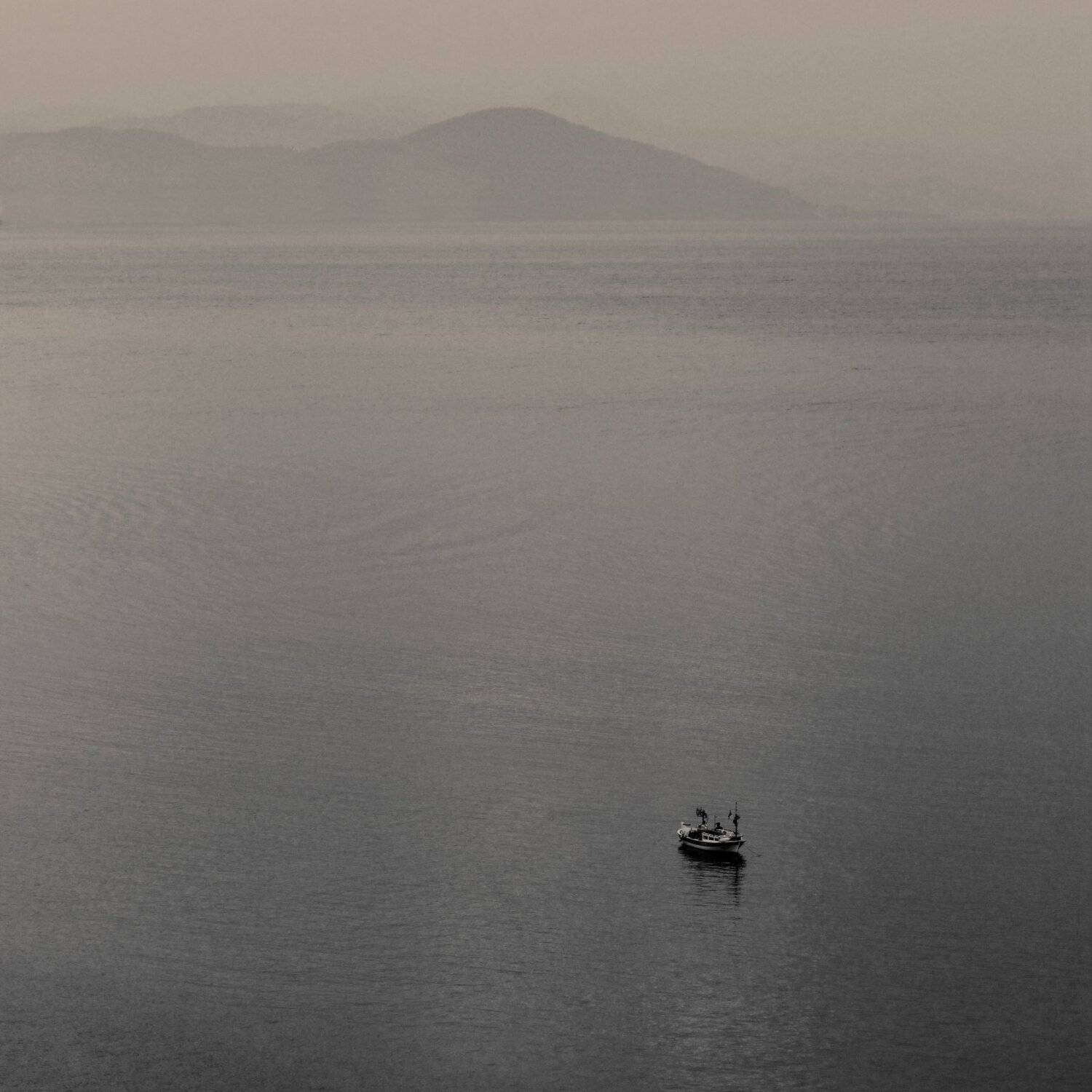 лодка море горы, Иванчиков Дмитрий