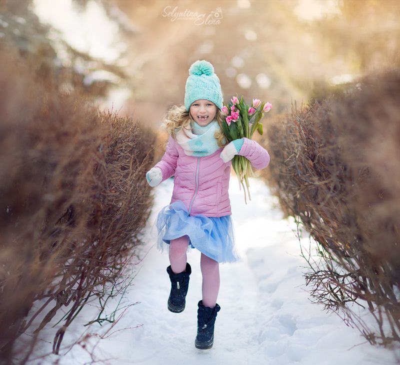 Ура! С праздником, девочки! photo preview