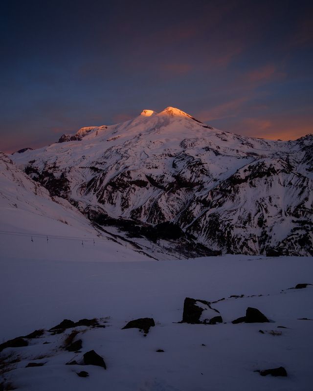 россия, кавказ, кабардино-балкария, чегет, пейзаж, природа, ущелье, горы, хребет, рассвет, эльбрус, приэльбрусье Рассвет на Эльбрусеphoto preview