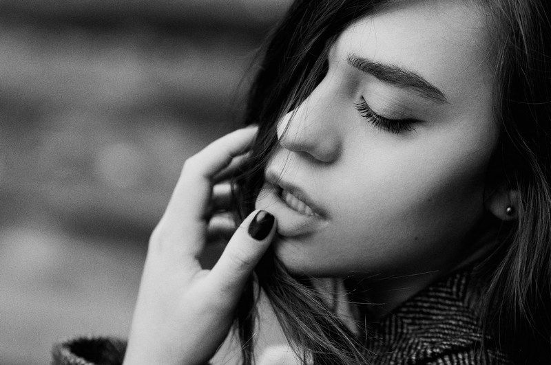 #phfranpolonskiy #franpolonskiy #franpolonskiyphotographer #face #hand #bw #blackandwhite #portrait #fashion #girl #woman #europe #nikon [ Yana Thorium ]photo preview