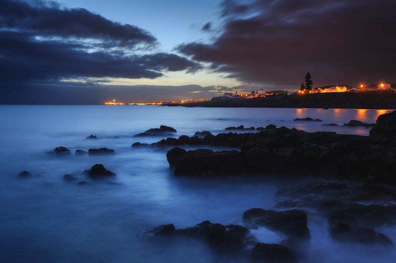 португалия, азорские острова, сан мигел, остров, сумерки, закат, океан, длинная выдержка, побережье, скалы, атлантический океан Азоры здесь тихиеphoto preview