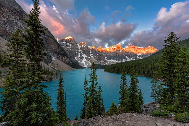 canada, banff, national, park , lake, nature, louise, moraine, landscape, scenery, mountain, canadian rockies, rocky mountains, summer, alberta, scenic, sunrise Rocky Mountainsphoto preview