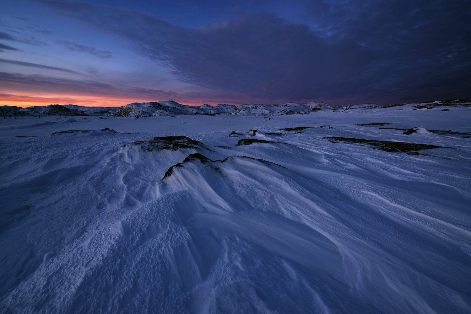 В тундре Кольского.... Автор: Максим Евдокимов (phototourtravel.ru) , Максим Евдокимов (phototourtravel.ru)