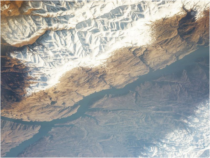 FLY ABSTRACTphoto preview