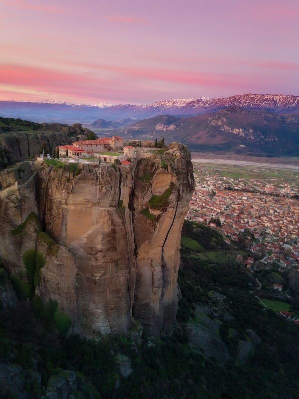 Монастырь Святой Троицы, Метеора, Грецияphoto preview