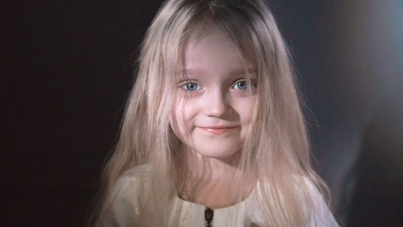 Голивуд, свет, фонарик, портрет, ребёнок, цвет, childhood, portrait, child Портрет в стиле Голивуд фото превью