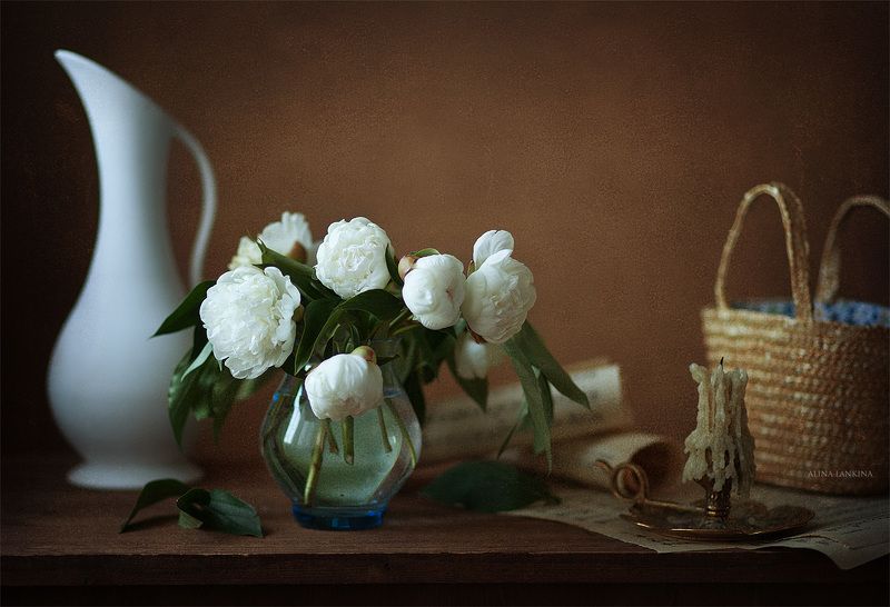 натюрморт, пионы, фотонатюрморт, лето, кувшин, цветы, букет, белые пионы, вечер, свет, алина ланкина, still life ***photo preview