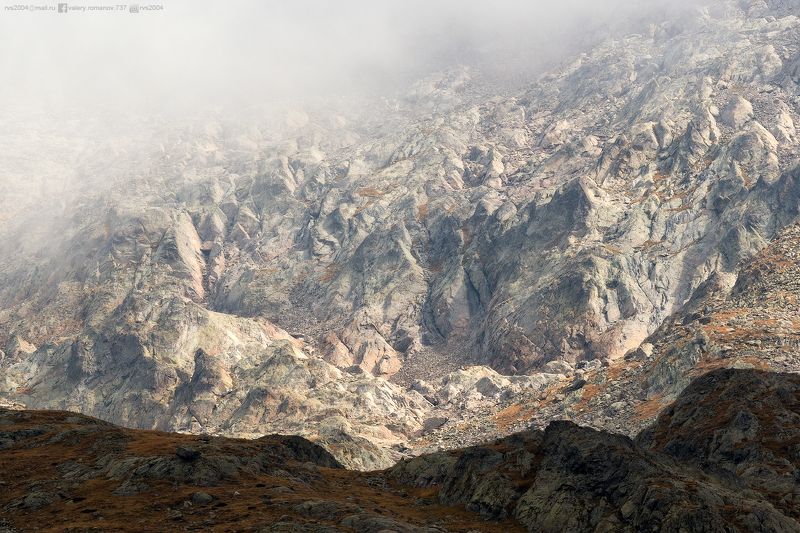 Горы, Природа, Снег, Горный пик, Пейзаж, Путешествия, Азия, Европа, Долина, Лед, Скала, Альпы, Франция, желтый, белый, тень, темный, светлый, Меркантур Rocks of Mercantour – Скалы Меркантураphoto preview