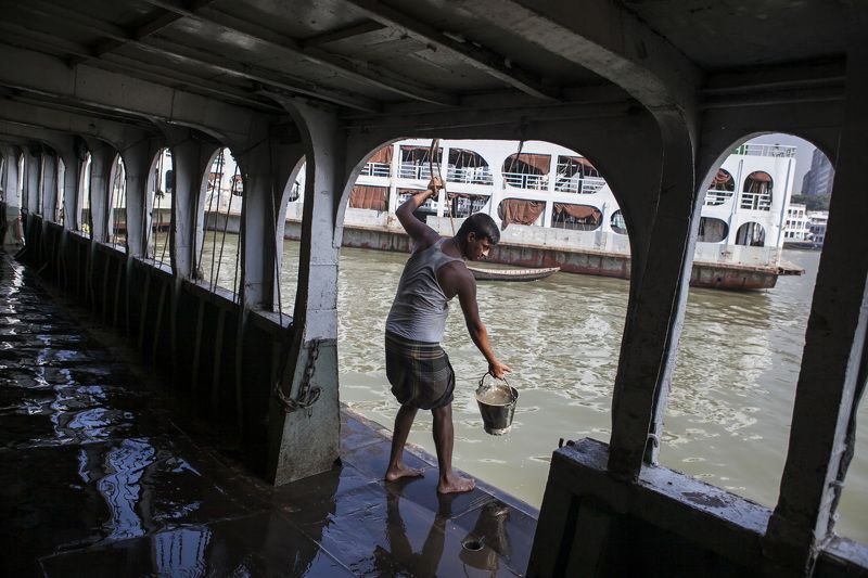 Gobindapaul, Street, Aisa, Urban, child, Bangladeshi_photographer, color,digital,  Ship worker photo preview